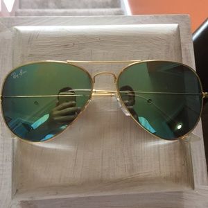 Women’s ray ban aviators